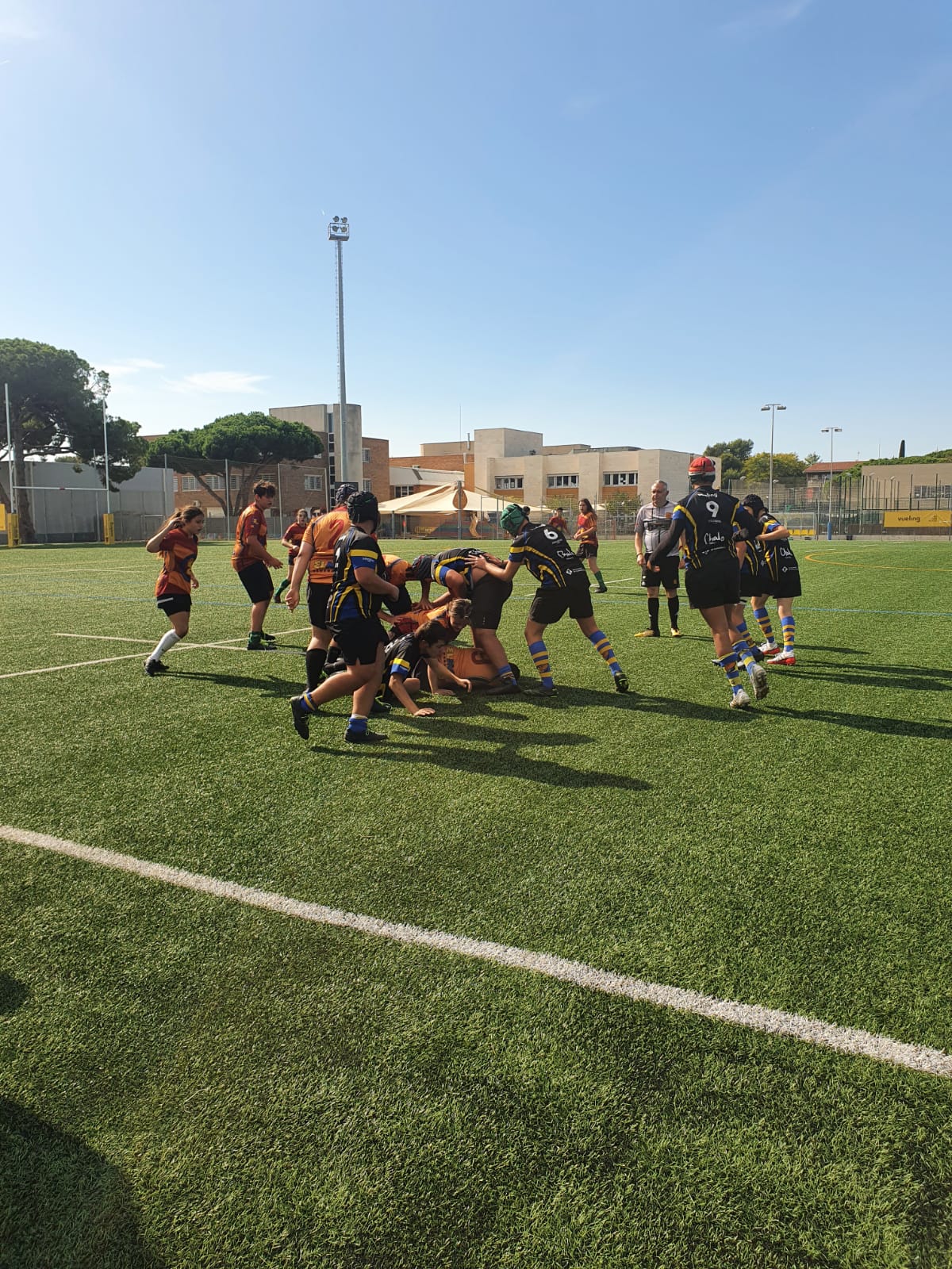 foto del partido entre el CRUC sub 16 y el CR Alella